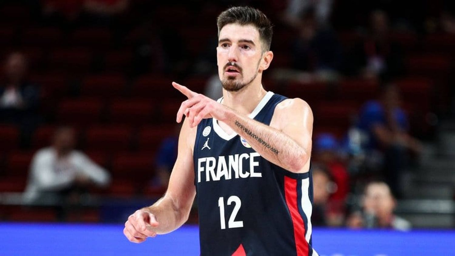 De Colo y su respeto por Argentina "juegan con el corazón, son peligrosos"