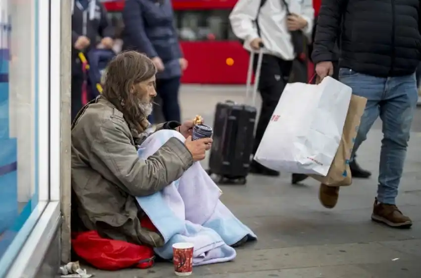 Millones de británicos saltean sus comidas porque no pueden pagar los alimentos