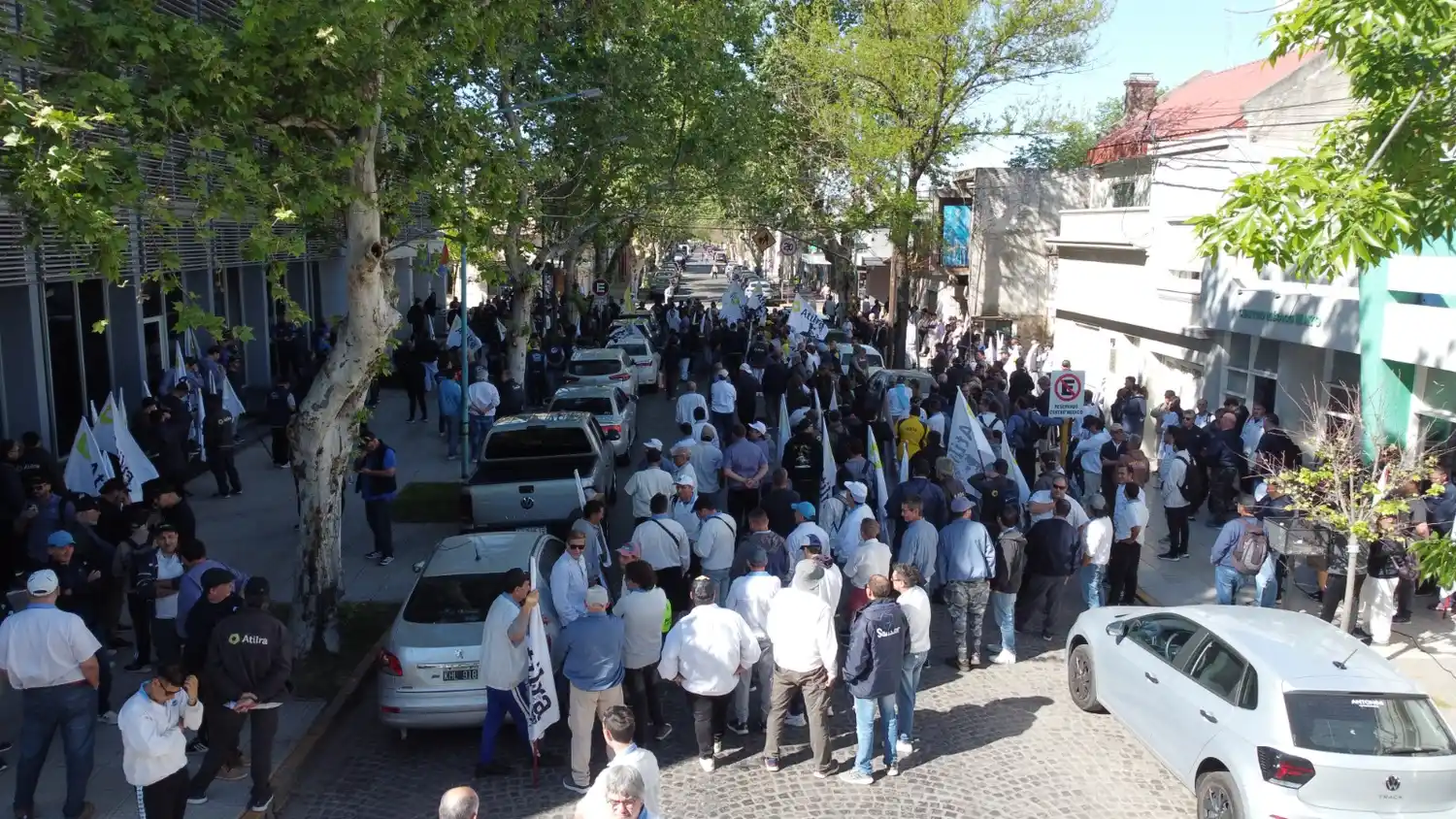 Más de 500 trabajadores de ATILRA de todo el país se manifestaron frente a Tribunales “en rechazo del pedido que hace SanCor” - 3