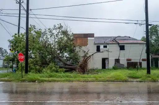 Huracán Beryl cobra una víctima en Texas: HA DEJADO 8 FALLECIDOS A SU PASO