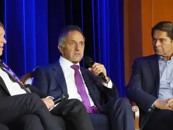 Tras el pedido de los intendentes, Scioli dijo que Milei decidirá si se avanza con el feriado del 12 de octubre