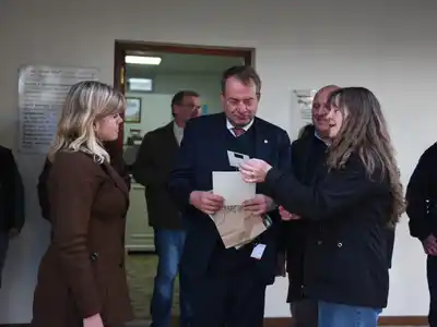 El embajador alemán visitó Aldea Santa Rosa y destacó el valor histórico y cultural de la región