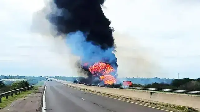 Ruta 14: confirmaron la identidad del camionero que murió tras el feroz choque e incendio
