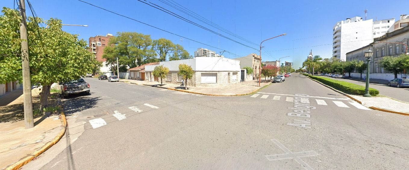Tránsito cortado en la intersección de Av. Belgrano y Brandsen por obras sanitarias