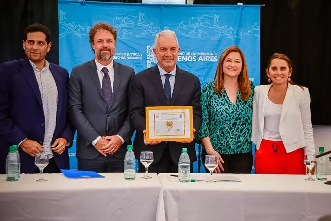 Ceremonia de entrega del Sello de Oro de Equidad de Género.