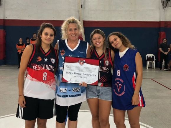 Básquet local: con un emotivo homenaje, comenzó el Torneo Horacio ''Mono'' Leiva
