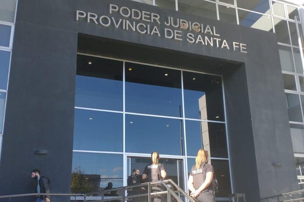 Un operario murió al caer un ascensor en los Tribunales de Villa Constitución
