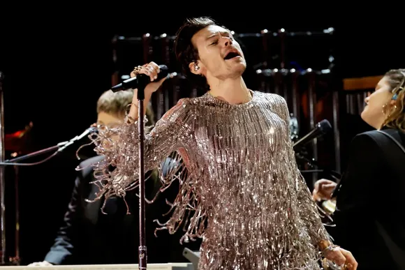 Harry Styles terminó la gira de dos años estrenando una canción