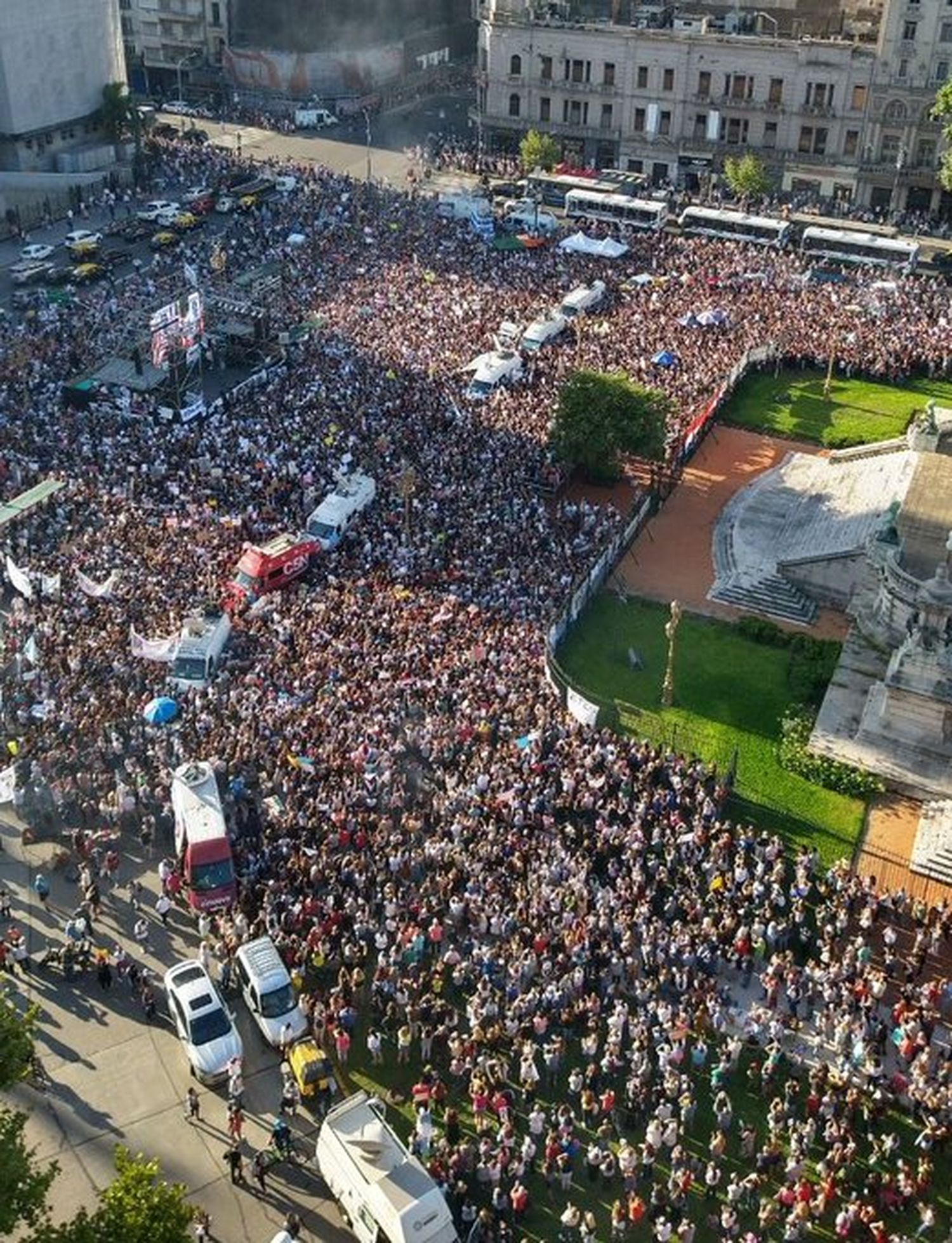 Crimen de los rugbiers: Masiva marcha para pedir justicia por Fernando Báez Sosa a un mes de su asesinato