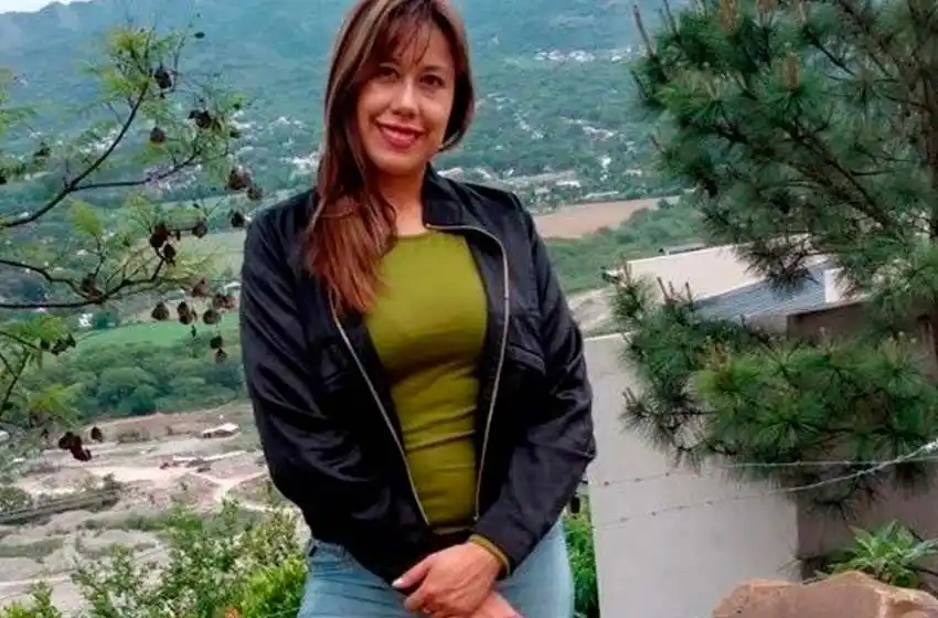 Un policía sacó fotos de un femicidio en un hotel alojamiento y las viralizó por WhatsApp