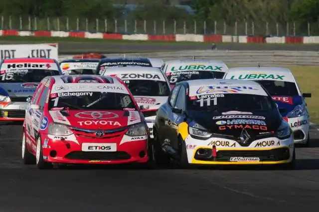 Superturismo Uruguayo en el Gálvez
