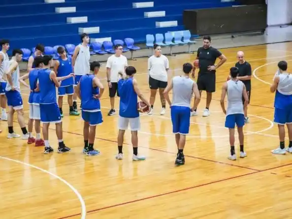La Selección Masculina U 18 entrena en Santa Fe con Taborda y Fessia.  Foto: CAB