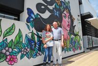 Un vecino encontró la solución para evitar que sus paredes sean tomadas por los grafiteros