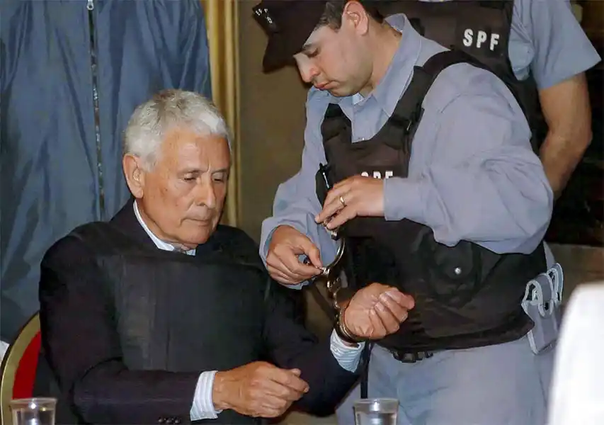 Murió el represor Miguel Etchecolatz