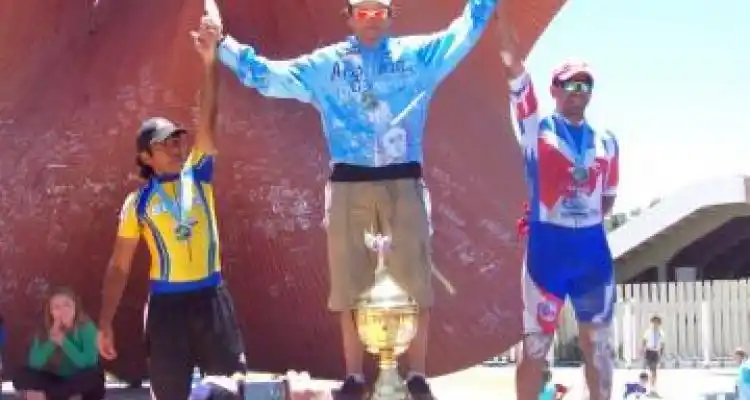 Flores campeón Nacional y Sudamericano