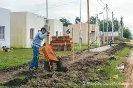 Della Giustina: Situación en el Bº 80 viviendas