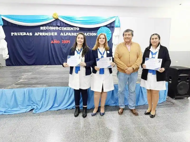 Entregaron reconocimientos por resultados
de Pruebas Aprender del Nivel Primario