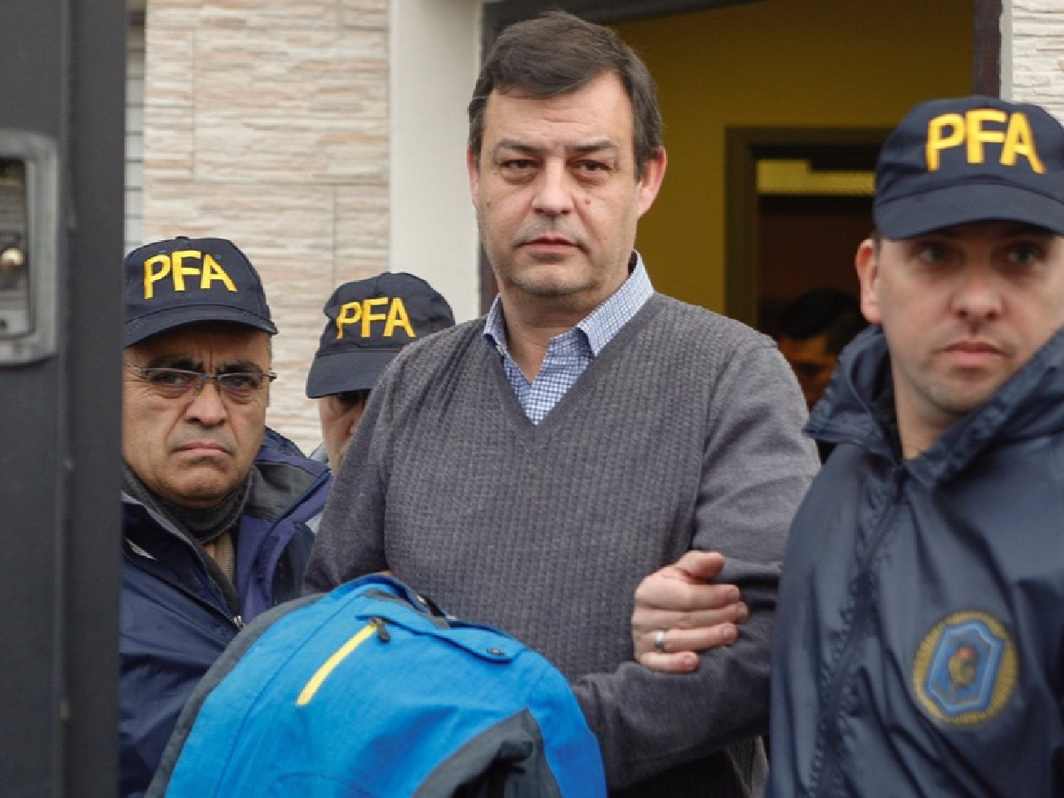 Excontador de la familia Kirchner dijo que "llevó valijas con USD 2 millones a la casa de la madre del expresidente"
