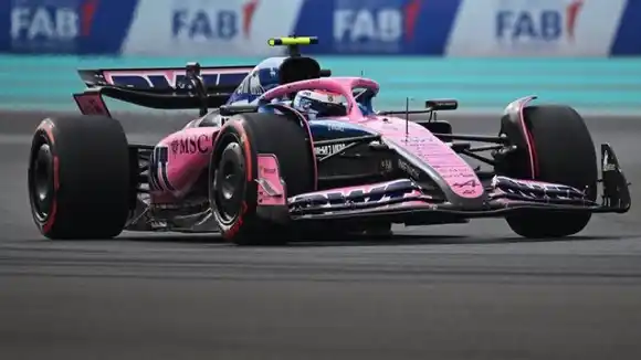 El pilarense Franco Colapinto cerró la primera práctica en Abu Dhabi entre los diez mejores: cómo sigue su actividad