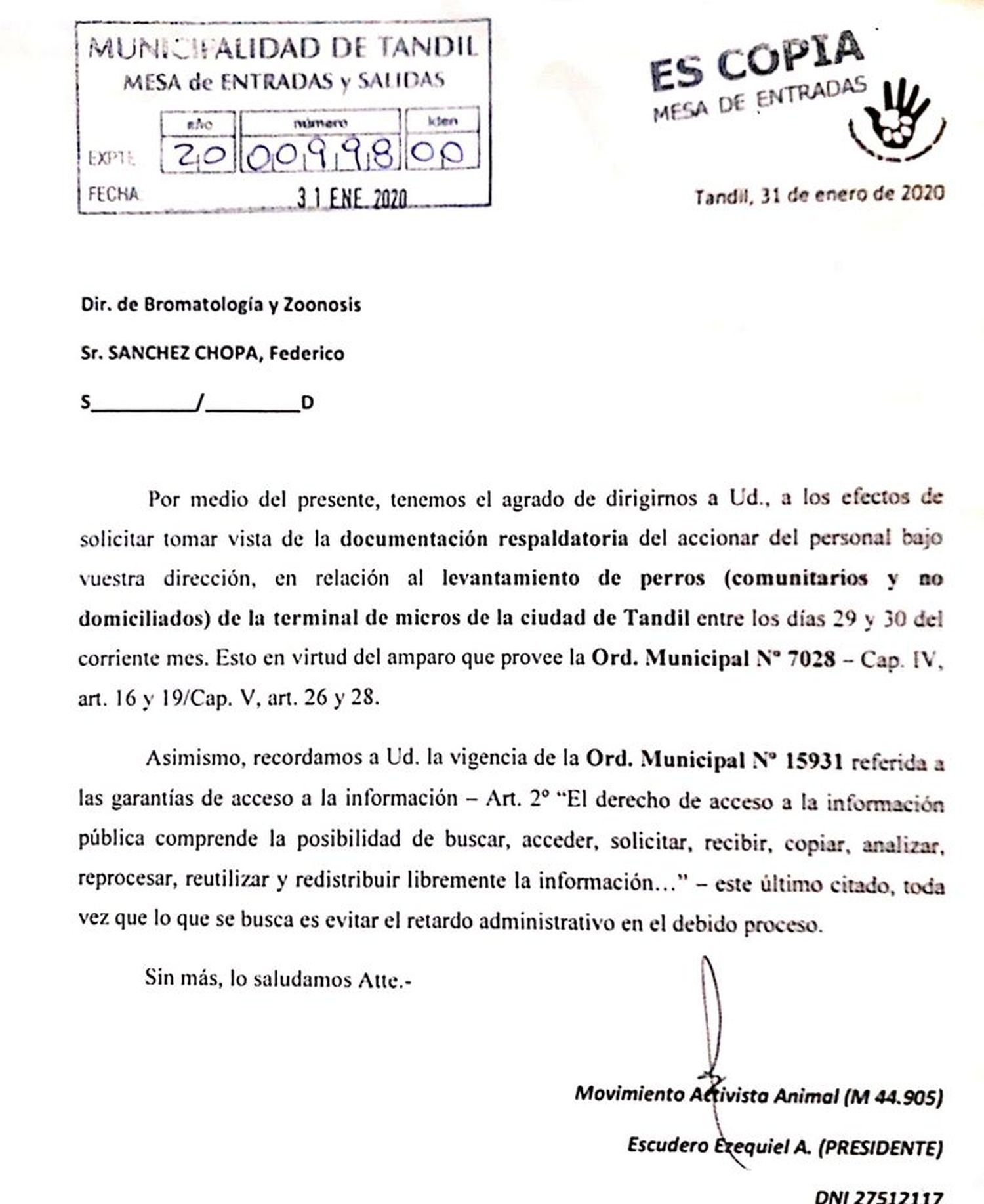 Perros en la Terminal: el Movimiento Activista Animal cargó contra Bromatología