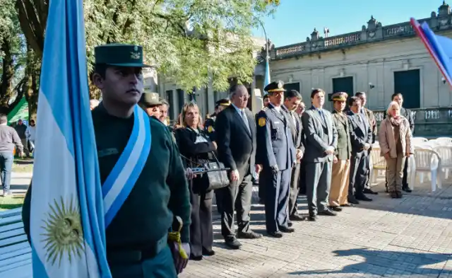Se realizan los Actos Oficiales por el 209° Aniversario de la Revolución de Mayo
