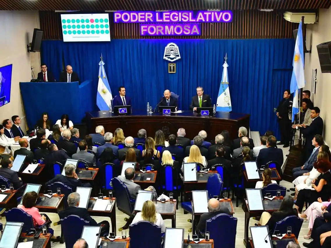 Insfrán abrió sesiones con duras críticas al Gobierno nacional y anunció la continuidad de obras estratégicas