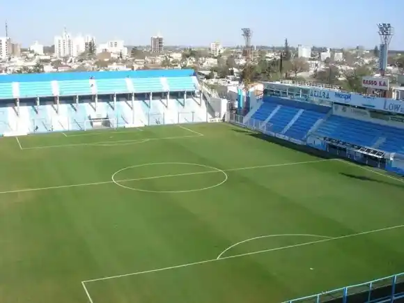 Atlético de Rafaela y Sportivo Belgrano jugarán sin público visitante en la semifinal del Federal A