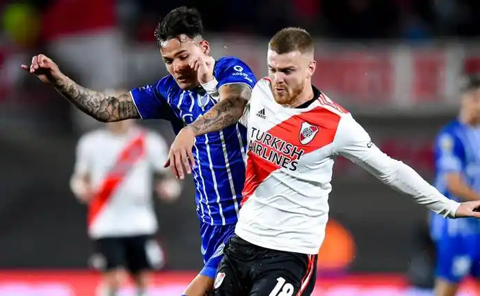 River Plate sufrió otro golpe ante  Godoy Cruz: perdió 2-0 en el Monumental
