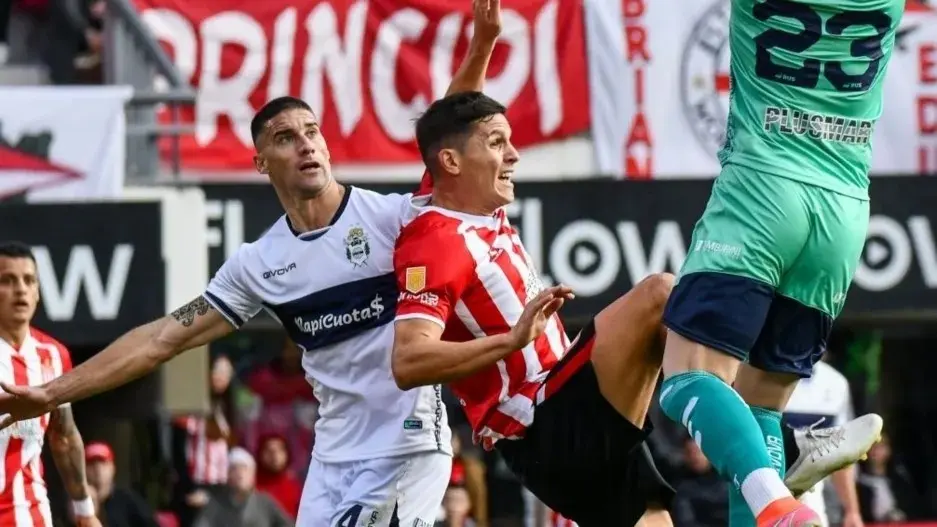 Estudiantes recibe a Gimnasia en el Estadio Uno.