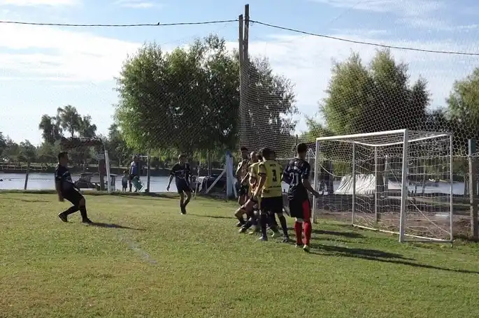 Tras casi un año de inactividad, volvió el fútbol interno a Pescadores y Náutico se organiza para retomar