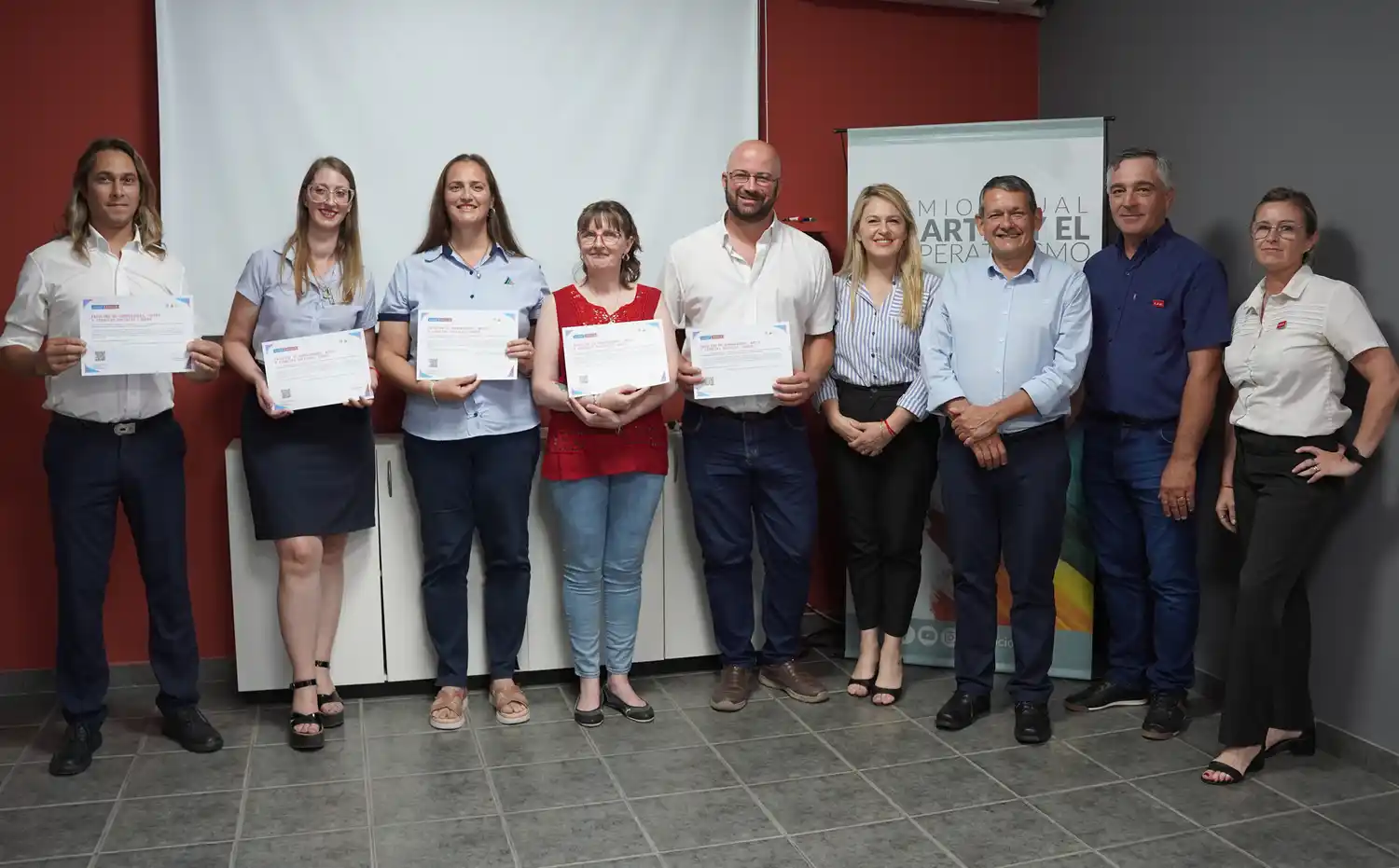 Renuevan acuerdos por Lengua de Señas