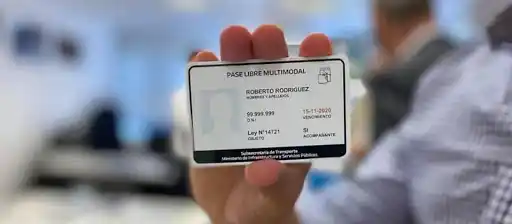 Legislatura bonaerense: Media sanción para proyecto de boleto gratis para trabajadores esenciales de Salud