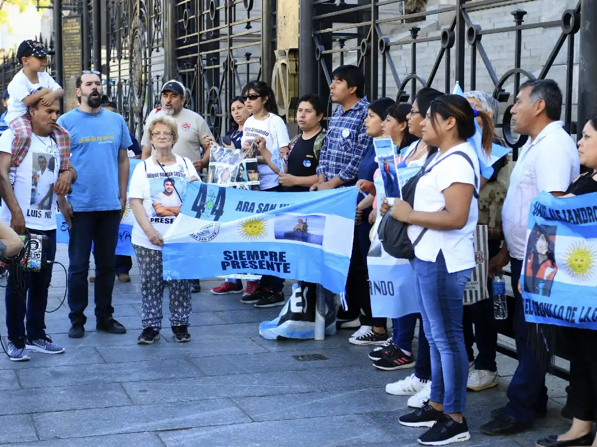 Impulsan ley para que familiares del ARA San Juan cobren una pensión especial