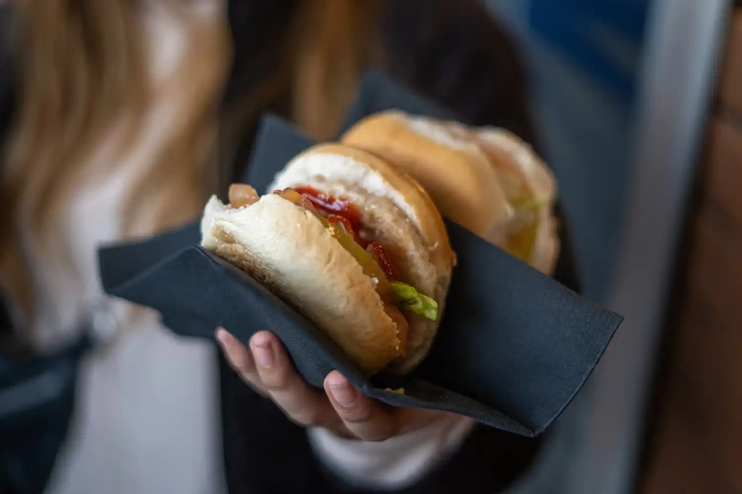 Calisa lanza la nueva Griller Burger de Pollo