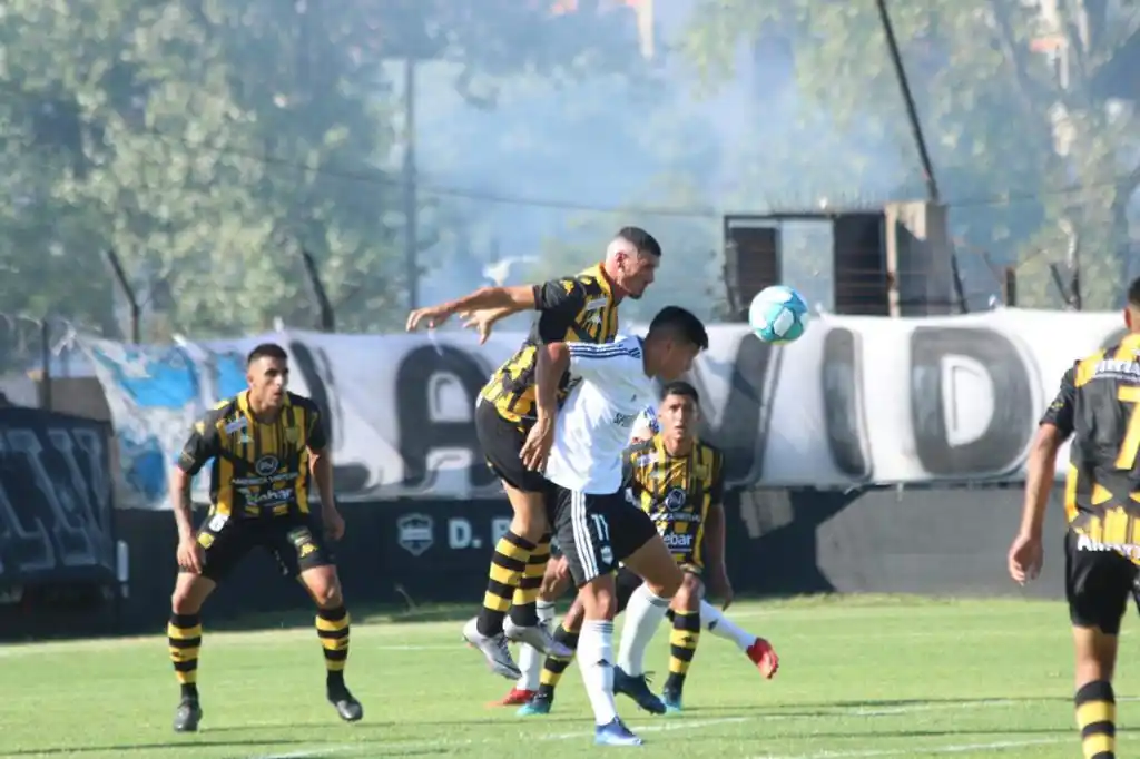 Santamarina, otra vez con las manos vacías