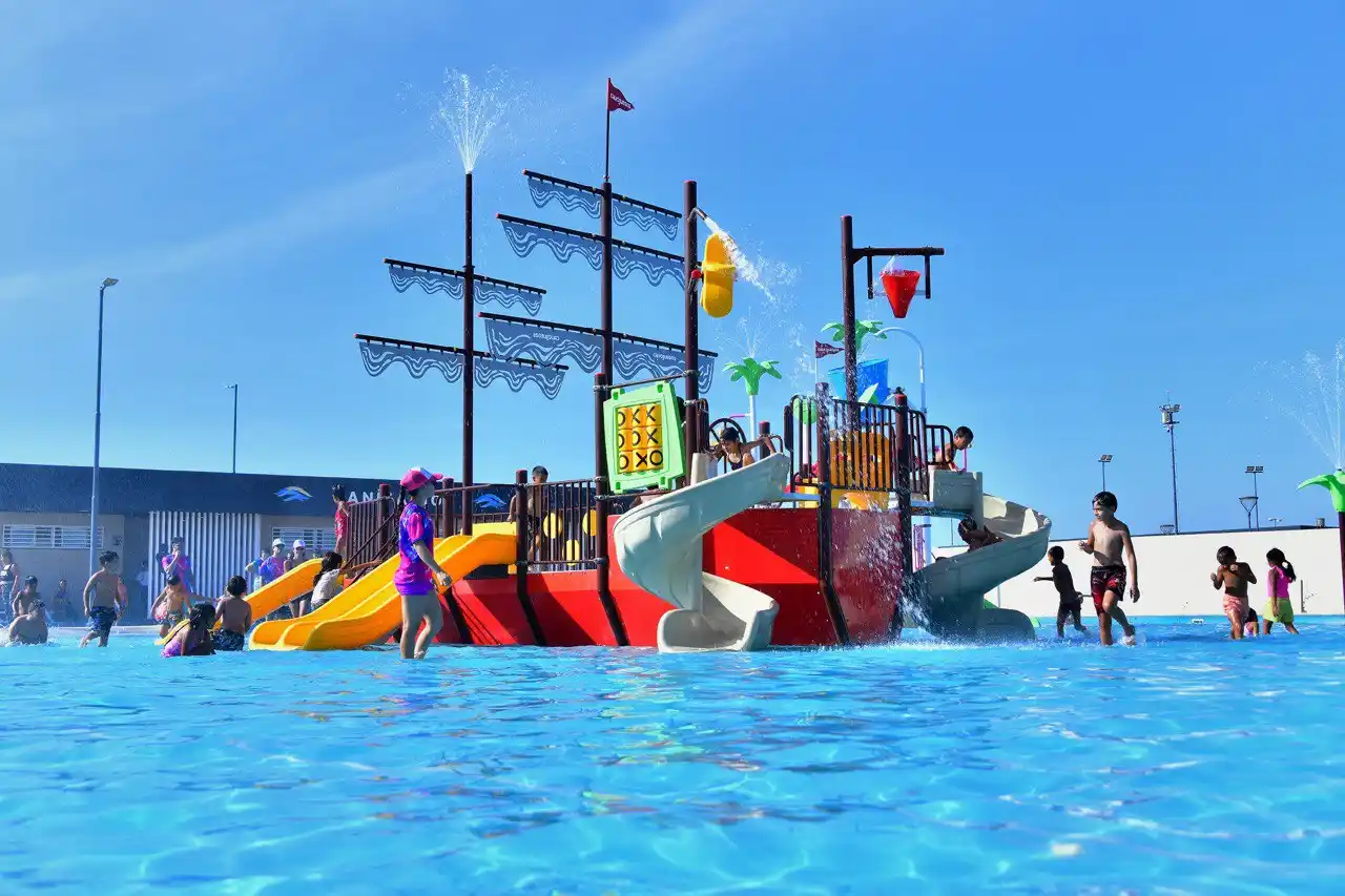 Inició la colonia de vacaciones en el “Parque Acuático 17 de Octubre”
