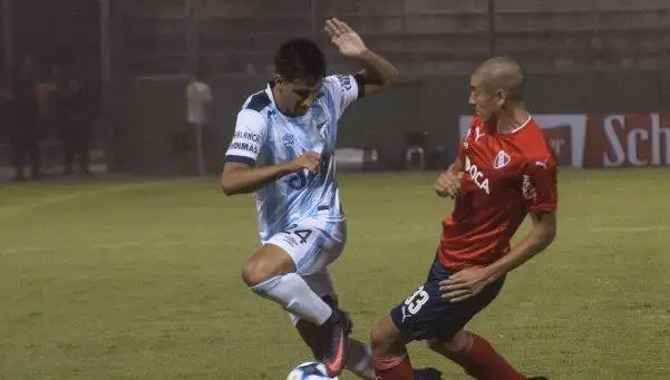 Un empate en cero que calificó al Rojo y al Decano