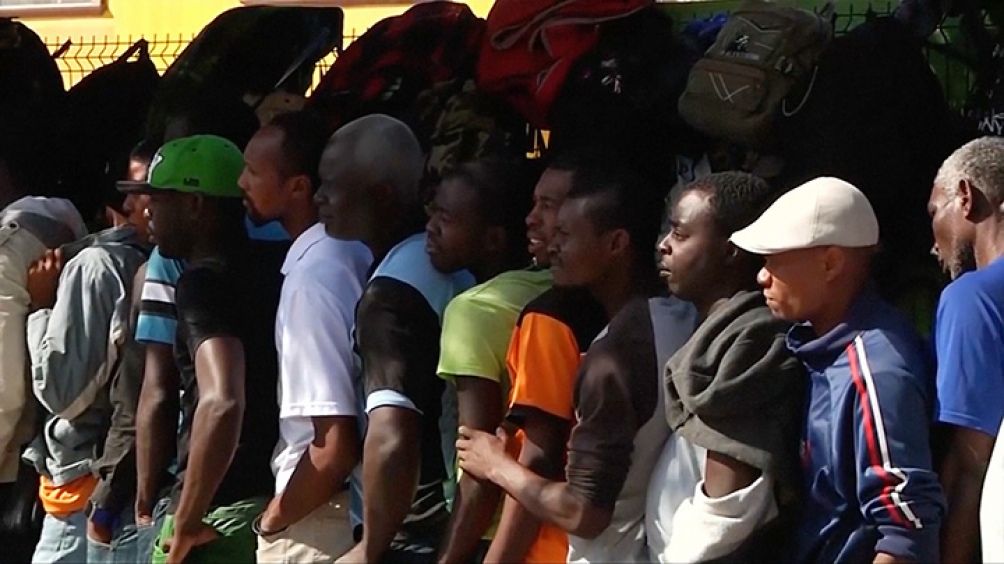 Haitianos deportados intentaron asaltar un avión para regresar a Estados Unidos
