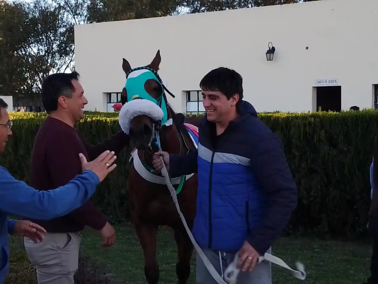 Gran jornada hípica en Gualeguay: 13 carreras y un hipódromo colmado