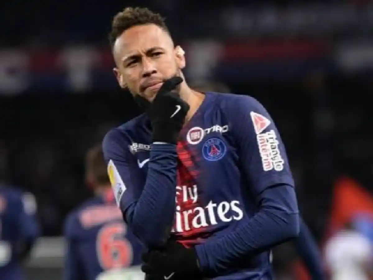 Neymar condiciona su continuidad en el PSG  