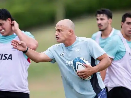 Nicolás Fernández Miranda, entrenador de Los Pumitas.