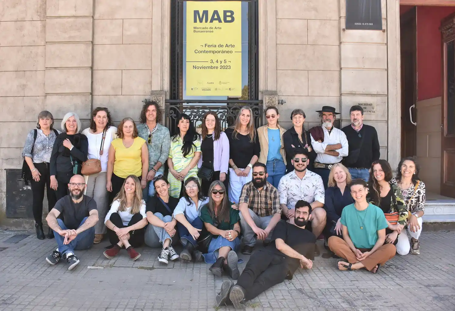 Un grupo de 15 artistas tandilenses representó a la ciudad en la feria Mercado de Arte Bonaerense