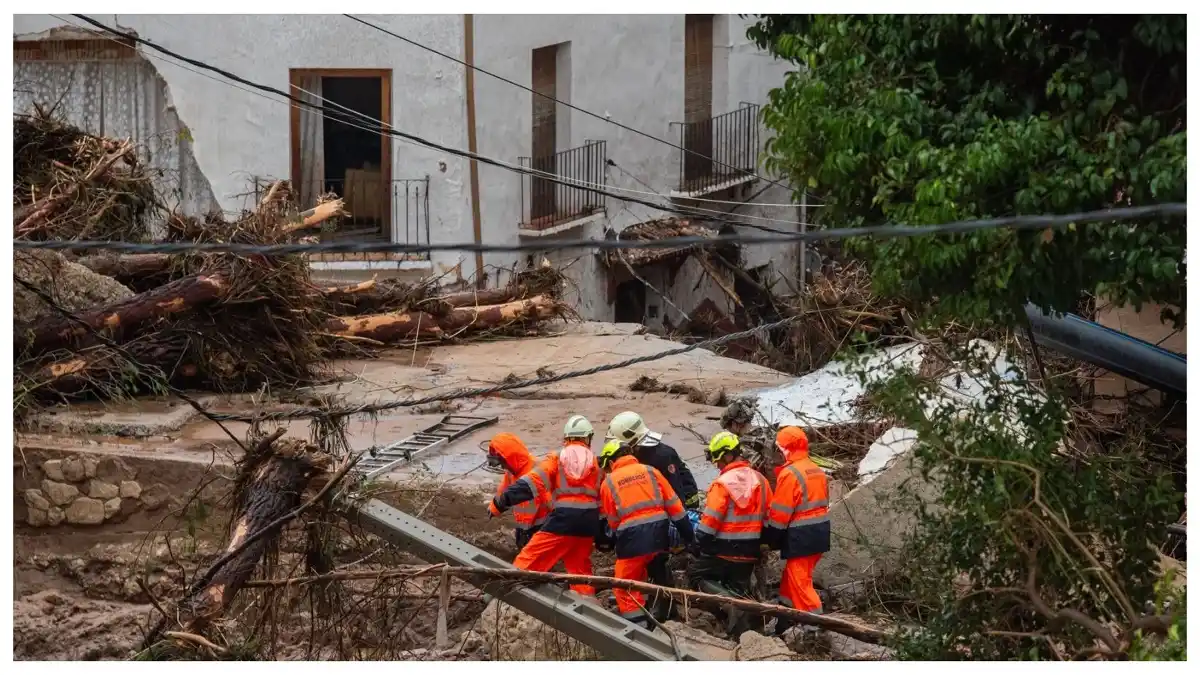«Las PEORES INUNDACIONES del SIGLO»: al menos a 158 aumentan las víctimas de la DANA en Valencia
