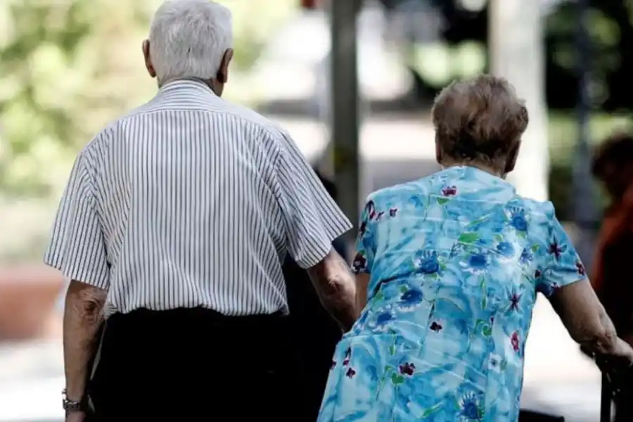 Aseguran que los jubilados ya necesitan más de $900.000 por mes para cubrir sus necesidades básicas