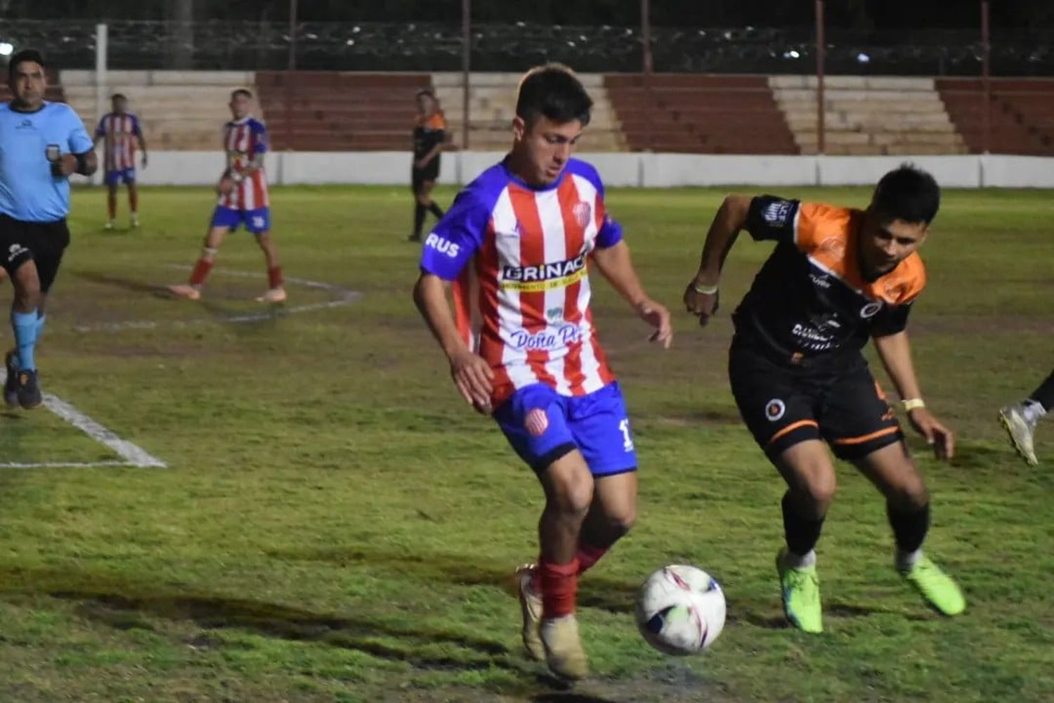 El puntero Libertad tropezó ante Real, Alberdi ganó y quedó a un punto. Colegiales venció a La Bianca