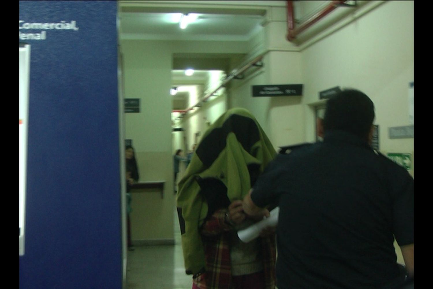 Para la justicia hay elementos para creer en el niño y ordenó la detención del docente