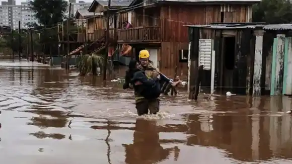 Ciclón extratropical deja al menos 22 muertos al sur de Brasil (+Video)