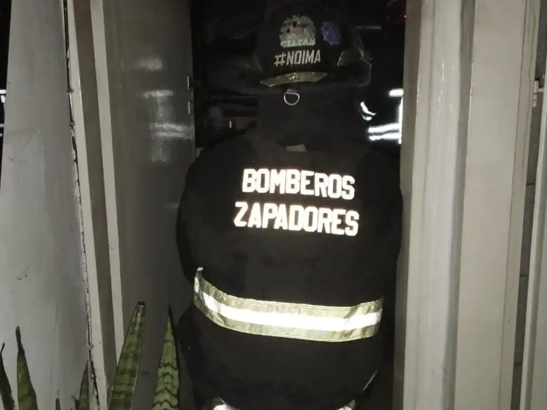 Se incendió una vivienda en la zona sur de Rosario poco antes de que inicie el 2026