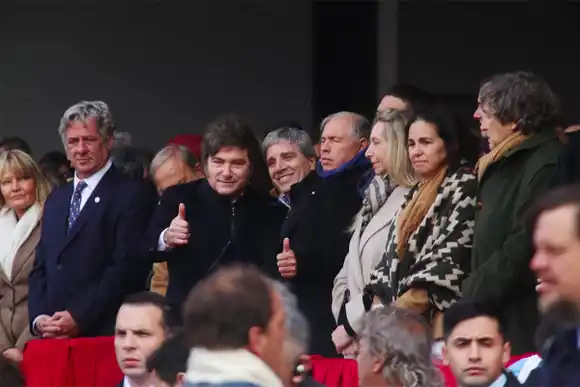 Milei anunció una baja "permanente" de retenciones para el agro en La Rural: "¿Creían que la motosierra era un chiste?”