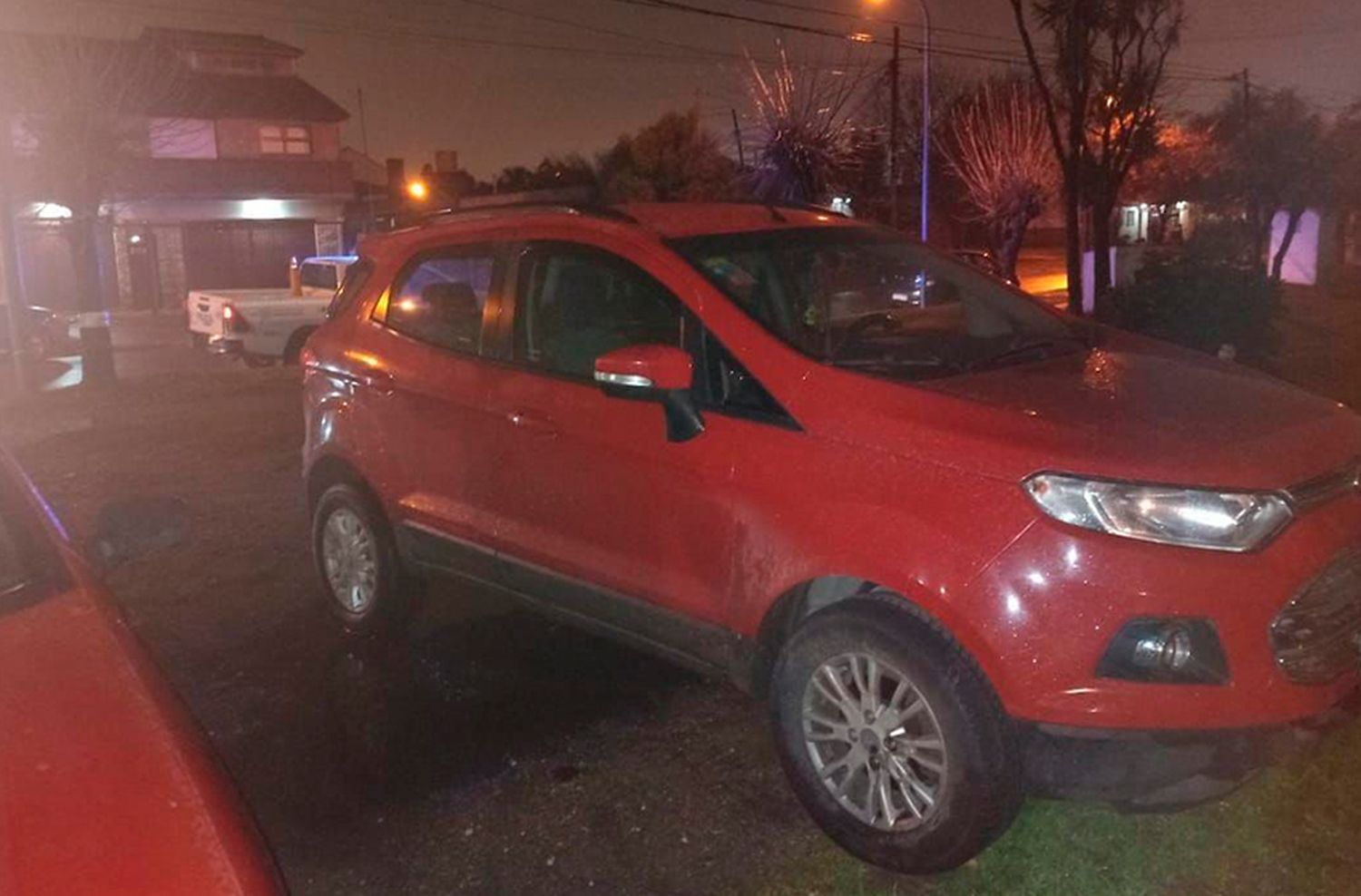 Hacía las compras y le robaron la camioneta